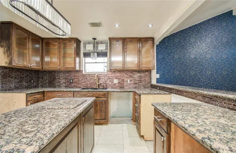 $195,000 | 2006 Waterelm Drive, Houston, TX 77084