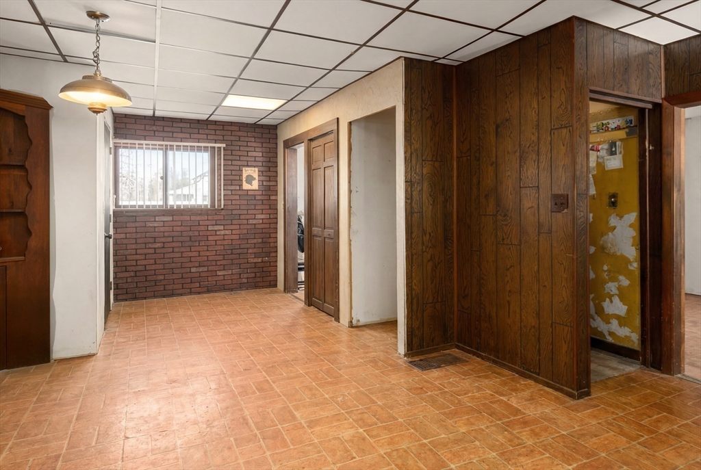 288 Cedar Street Somerville, MA 02145 - Photo 12 of 23 a view of entryway
