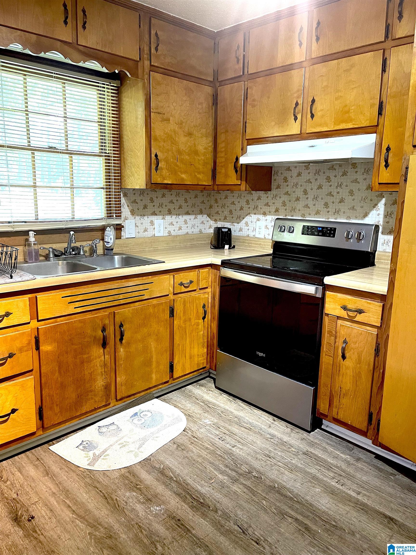 445 Azalea Way Birmingham, AL 35215 - Photo 4 of 16