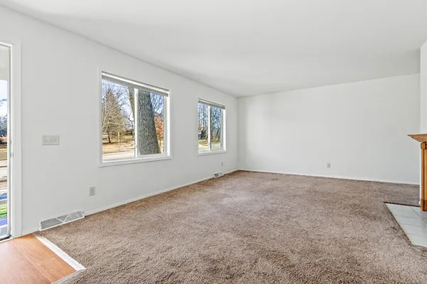 $2,995 | 1302 North Gammon Road, Middleton, WI 53562