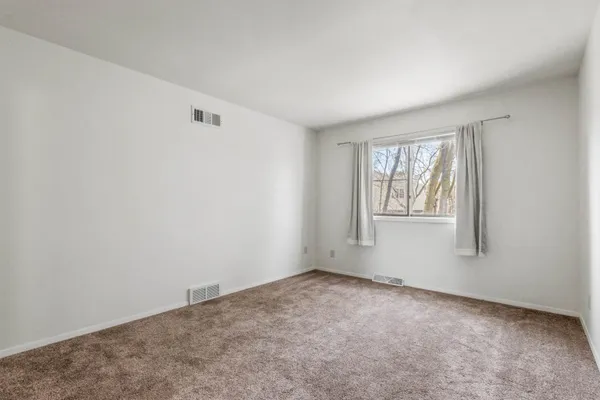 $2,995 | 1302 North Gammon Road, Middleton, WI 53562