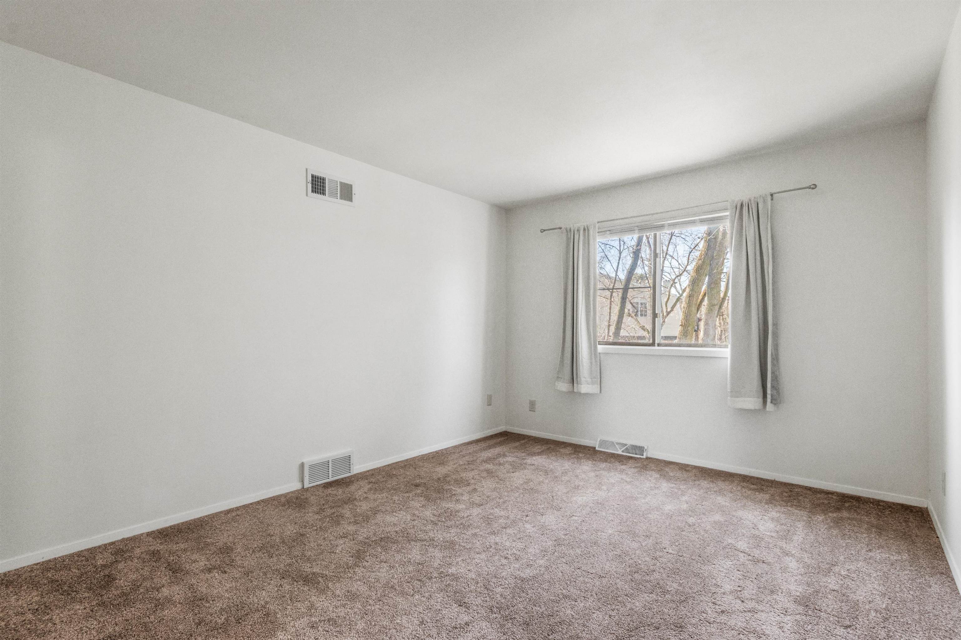 1302 North Gammon Road Middleton, WI 53562 - Photo 25 of 40