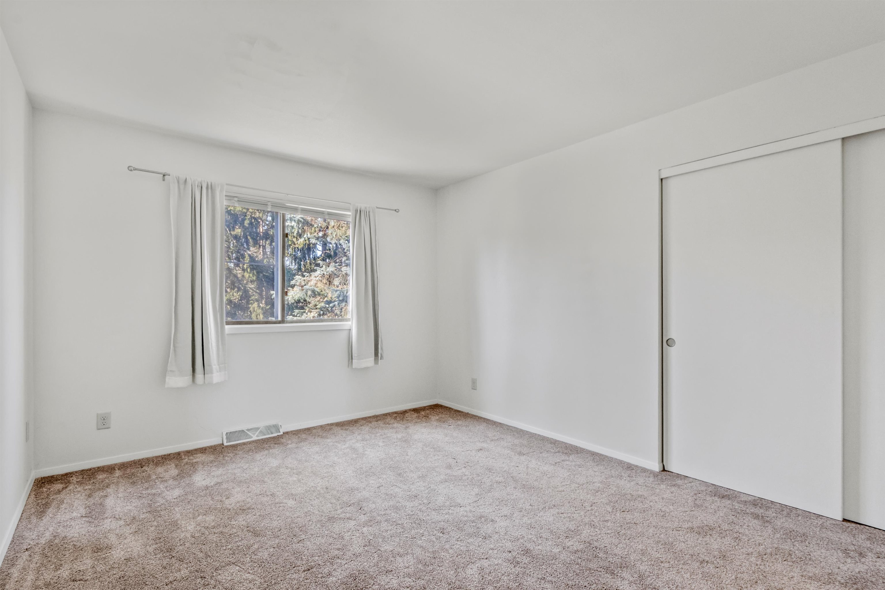 1302 North Gammon Road Middleton, WI 53562 - Photo 26 of 40