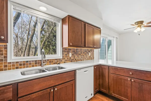 $2,995 | 1302 North Gammon Road, Middleton, WI 53562