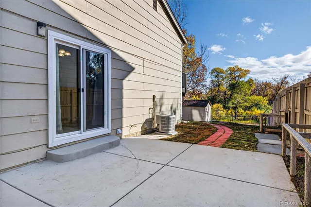 a view of backyard of house