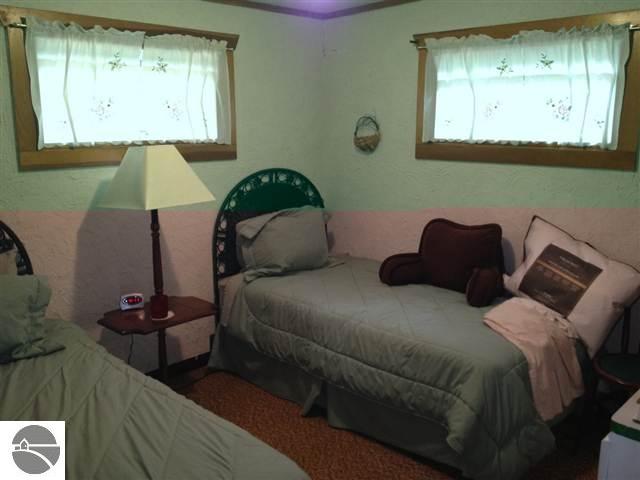4317 Greilick Road Traverse City, MI 49696 - Photo 15 of 22 1737937-14.JPG