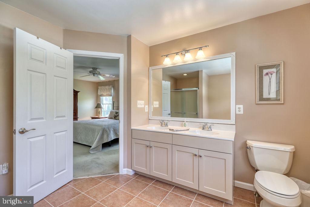 69 Hampshire Way Medford, NJ 08055 - Photo 38 of 66