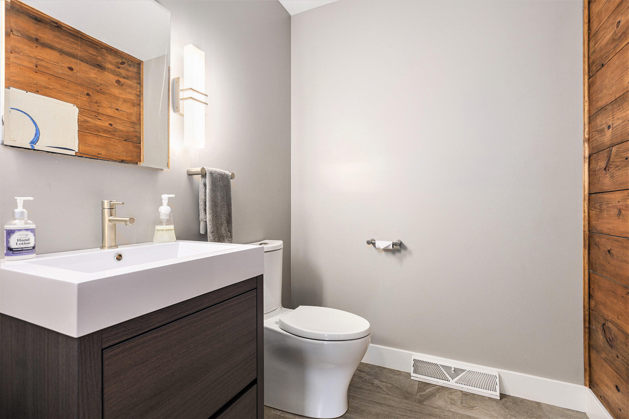 3828 Grand Prairie Road Kalamazoo, MI 49006 - Photo 11 of 35 Half Bathroom