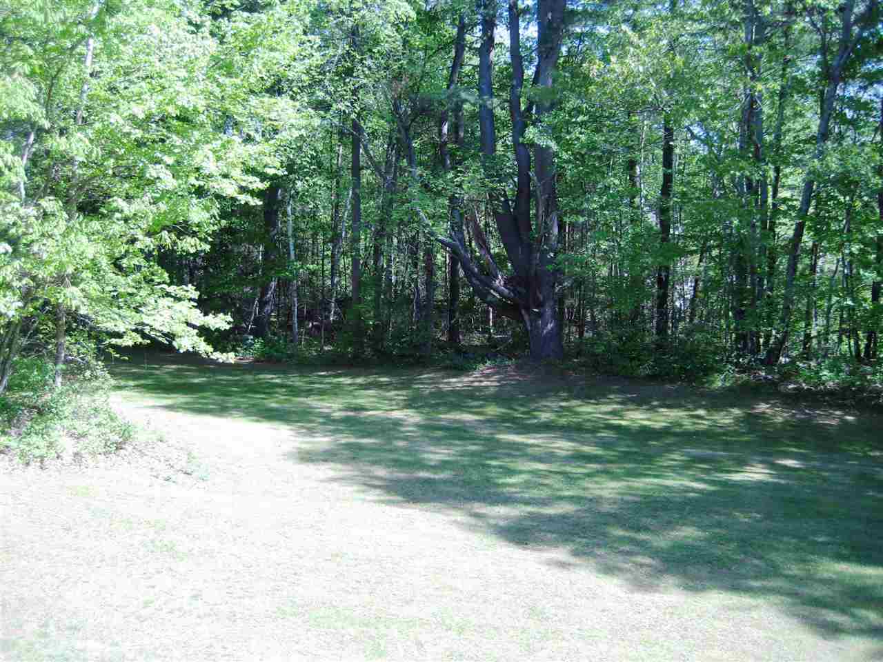9 Autumn Woods Road Salem, NH 03079 - Photo 33 of 37