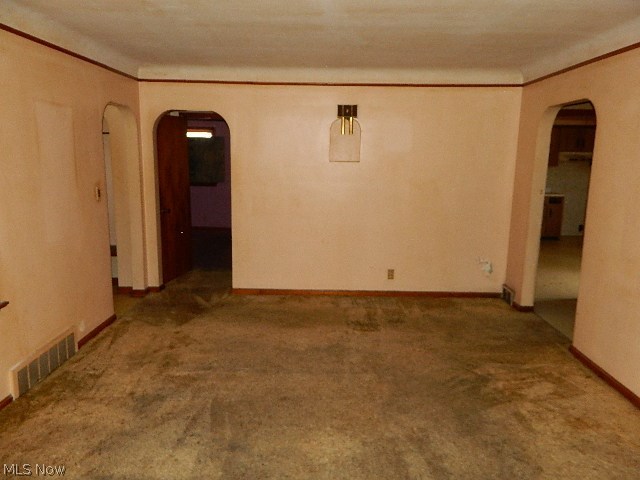 18026 Marcella Road Cleveland, OH 44119 - Photo 4 of 6 Gallery Image 4