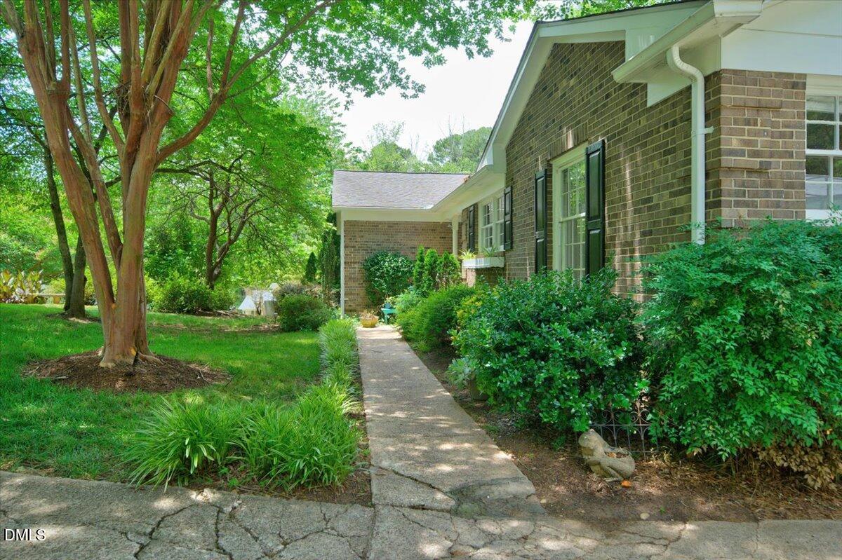 1120 Whippoorwill Lane Raleigh, NC 27609 - Photo 47 of 57 81-1120WhippoorwillLaneRaleigh_088_ZRL08