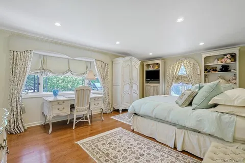 $2,650,000 | 1 Rock Hill Lane, Scarsdale, NY 10583