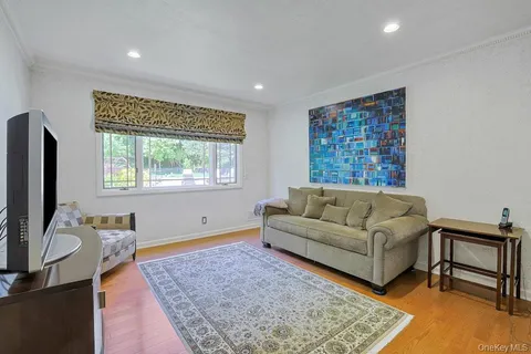 $2,650,000 | 1 Rock Hill Lane, Scarsdale, NY 10583