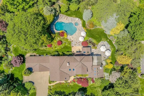 $2,650,000 | 1 Rock Hill Lane, Scarsdale, NY 10583