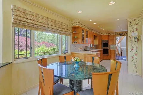 $2,650,000 | 1 Rock Hill Lane, Scarsdale, NY 10583