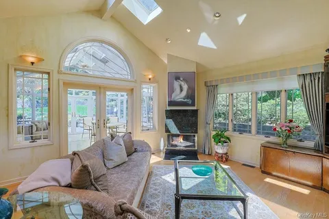 $2,650,000 | 1 Rock Hill Lane, Scarsdale, NY 10583
