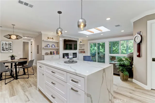 $649,999 | 683 Via Alhambra, Unit N, Laguna Woods, CA 92637