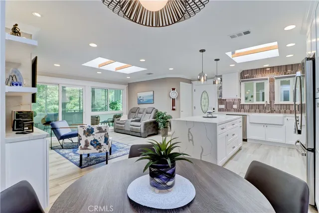 $649,999 | 683 Via Alhambra, Unit N, Laguna Woods, CA 92637