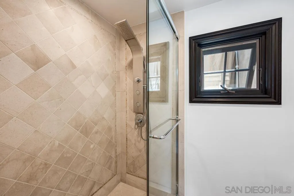 2643 Hidden Valley Road La Jolla, CA 92037 - Photo 57 of 75 Gallery Image 57