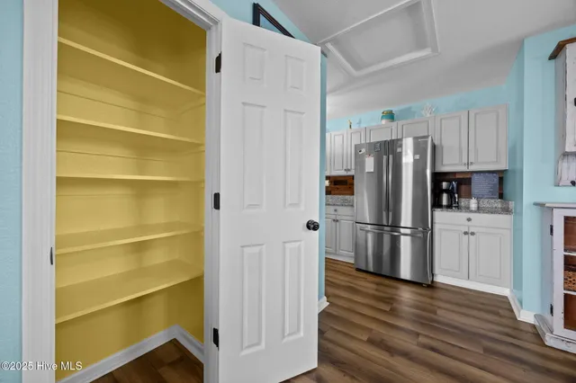 $690,000 | 422 Harbour View Drive, Kill Devil Hills, NC 27948