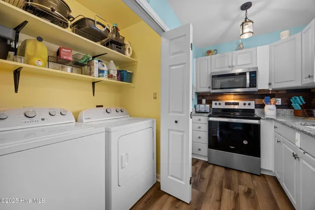 $690,000 | 422 Harbour View Drive, Kill Devil Hills, NC 27948