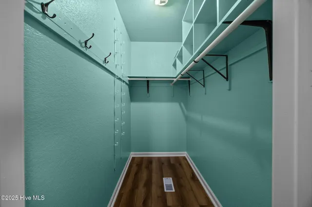 $690,000 | 422 Harbour View Drive, Kill Devil Hills, NC 27948