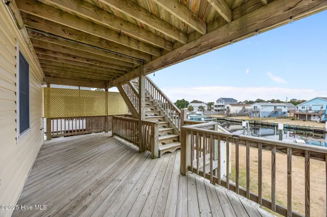 $690,000 | 422 Harbour View Drive, Kill Devil Hills, NC 27948