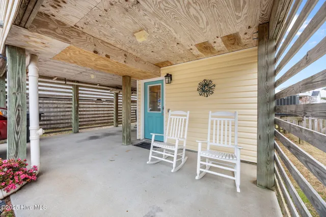 $690,000 | 422 Harbour View Drive, Kill Devil Hills, NC 27948