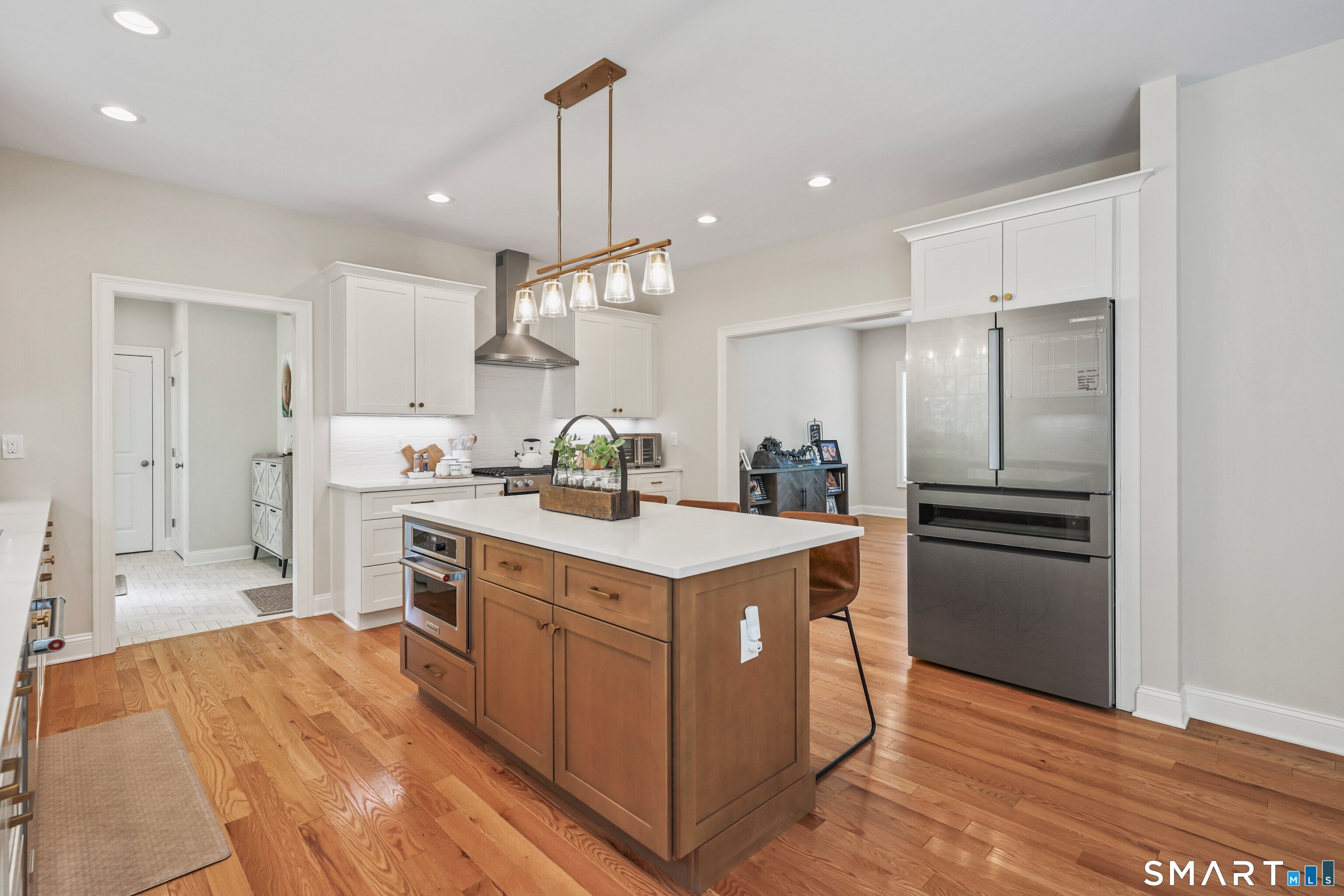 18 Hunting Ridge Road Greenwich, CT 06831 - Photo 6 of 40 Gallery Image 6