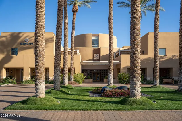 $1,050,000 | 23031 North 43rd Place, Phoenix, AZ 85050