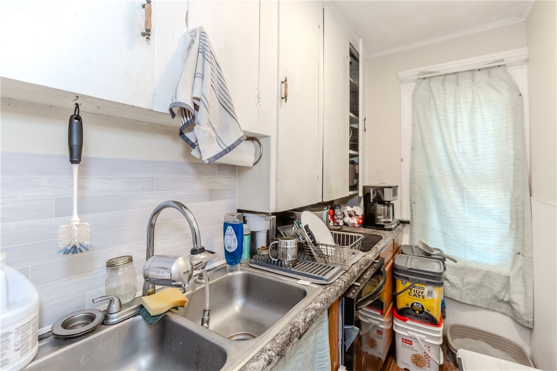 376 Cumberland Hill Road Woonsocket, RI 02895 - Photo 15 of 23 Kitchen sink