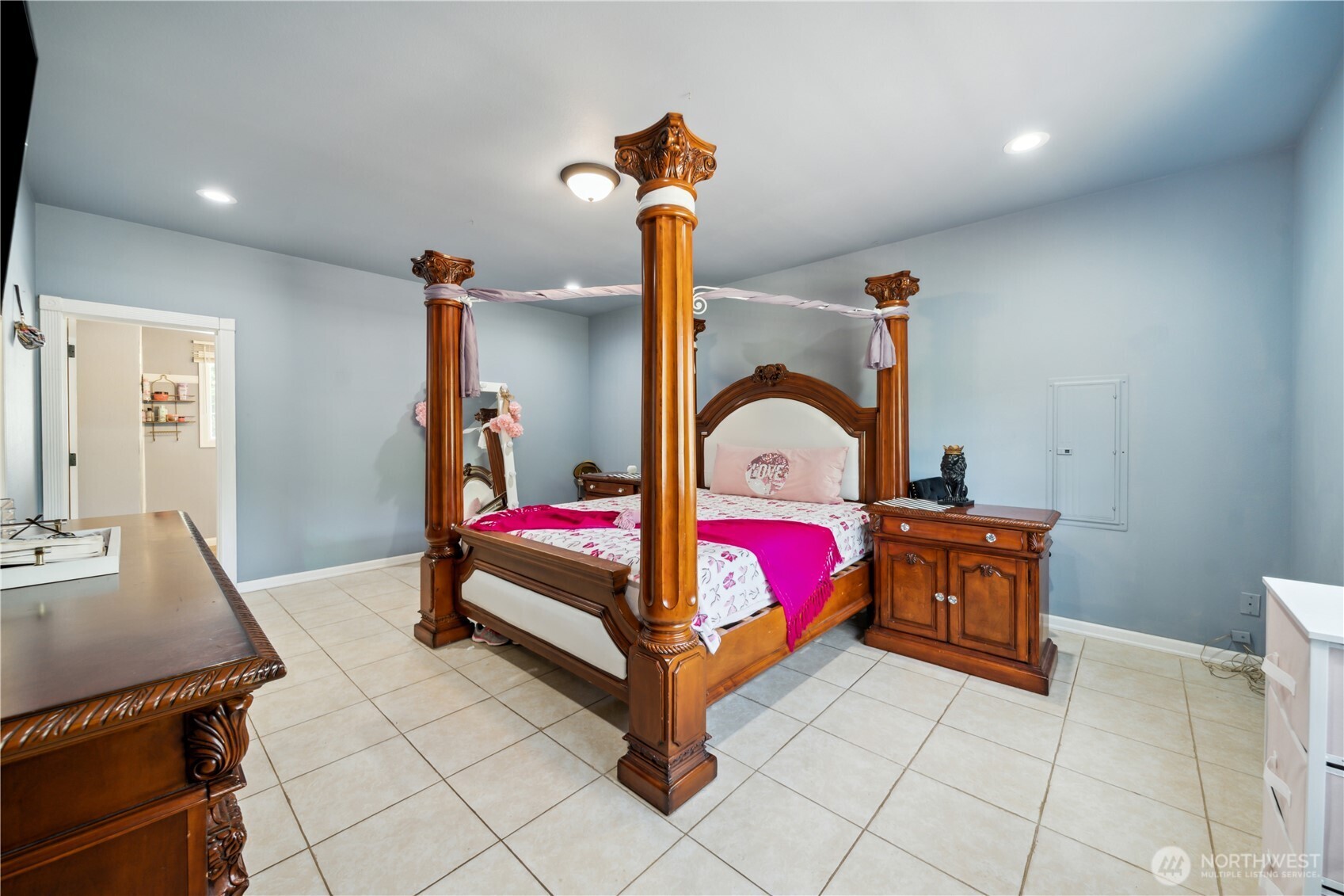 1407 Slide Creek Road Longview, WA 98632 - Photo 12 of 27