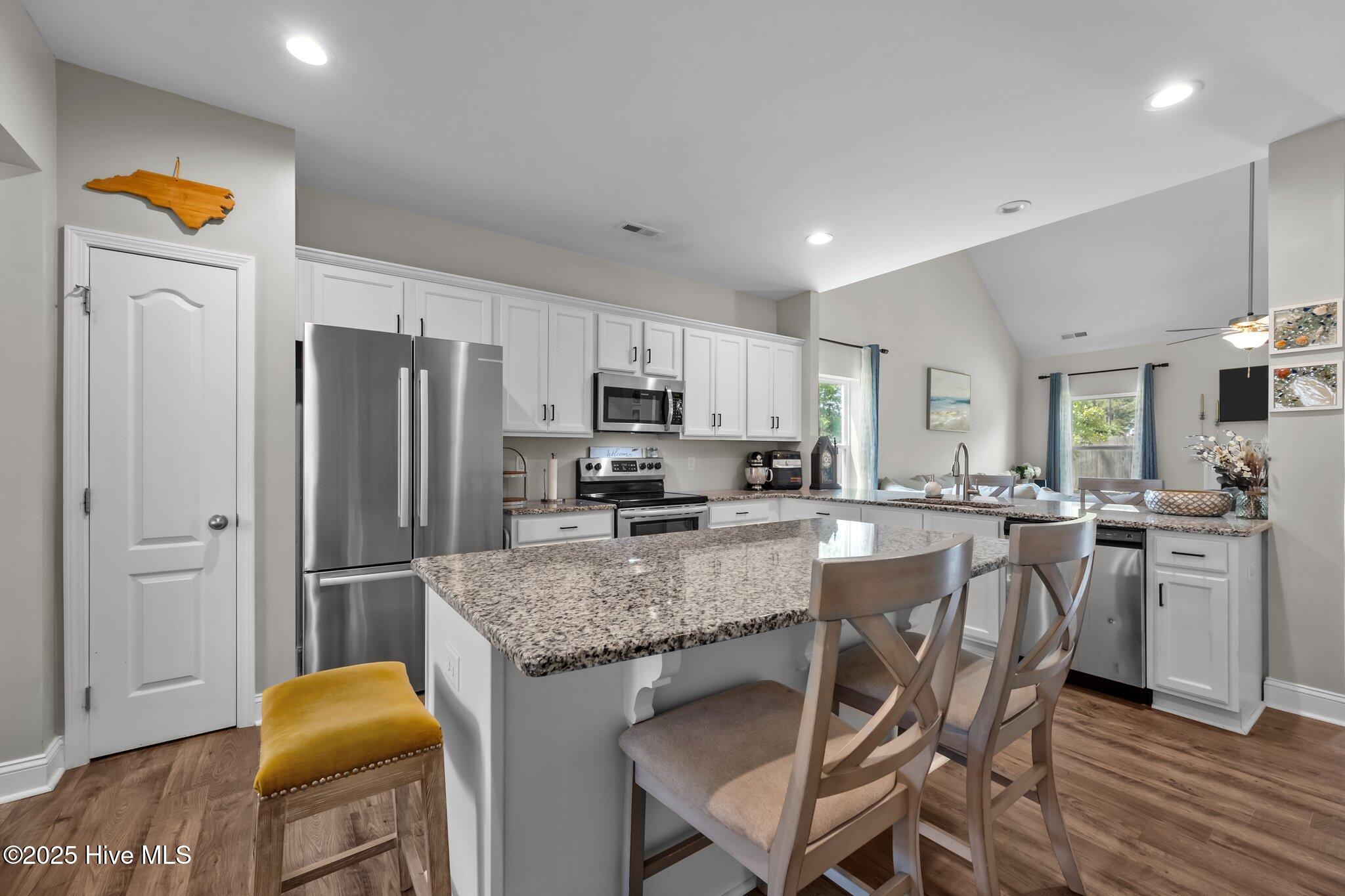 302 Neuse Drive Holly Ridge, NC 28445 - Photo 11 of 51 7-web-or-mls-_RAD6604