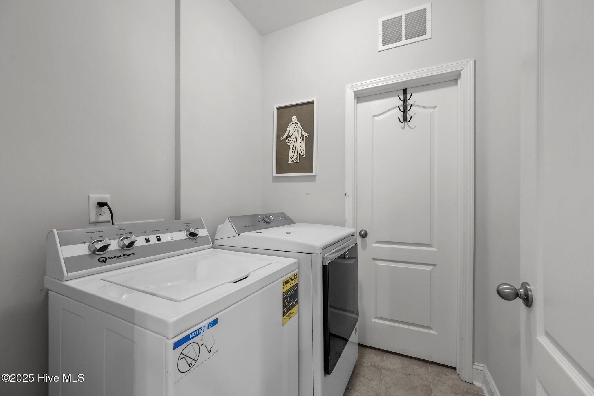 302 Neuse Drive Holly Ridge, NC 28445 - Photo 15 of 51 11-web-or-mls-_RAD6640