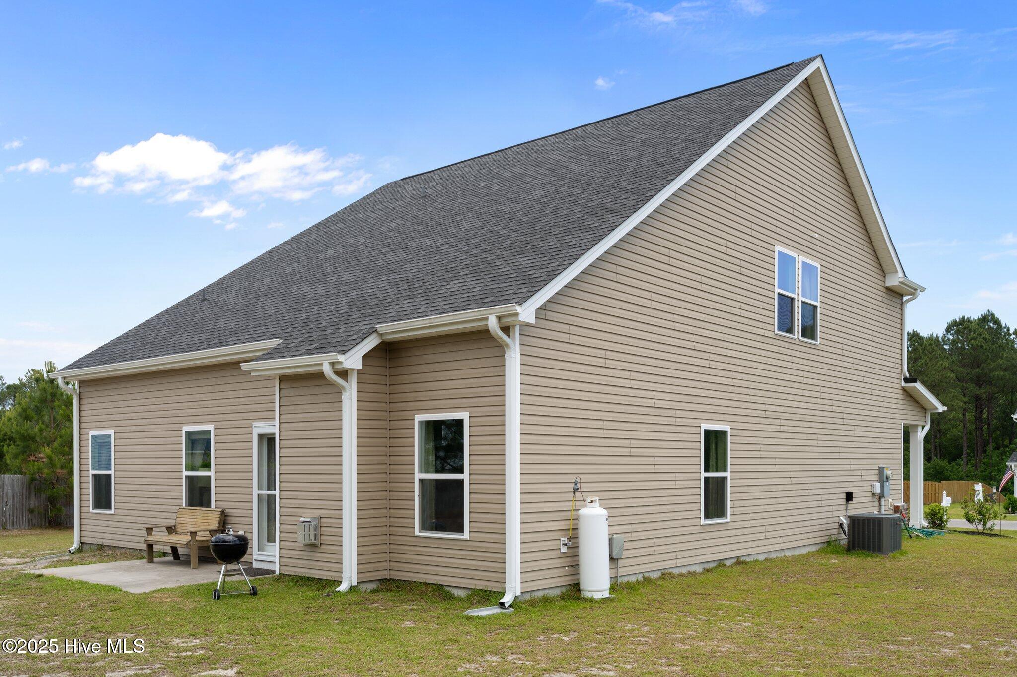 302 Neuse Drive Holly Ridge, NC 28445 - Photo 38 of 51 39-web-or-mls-07