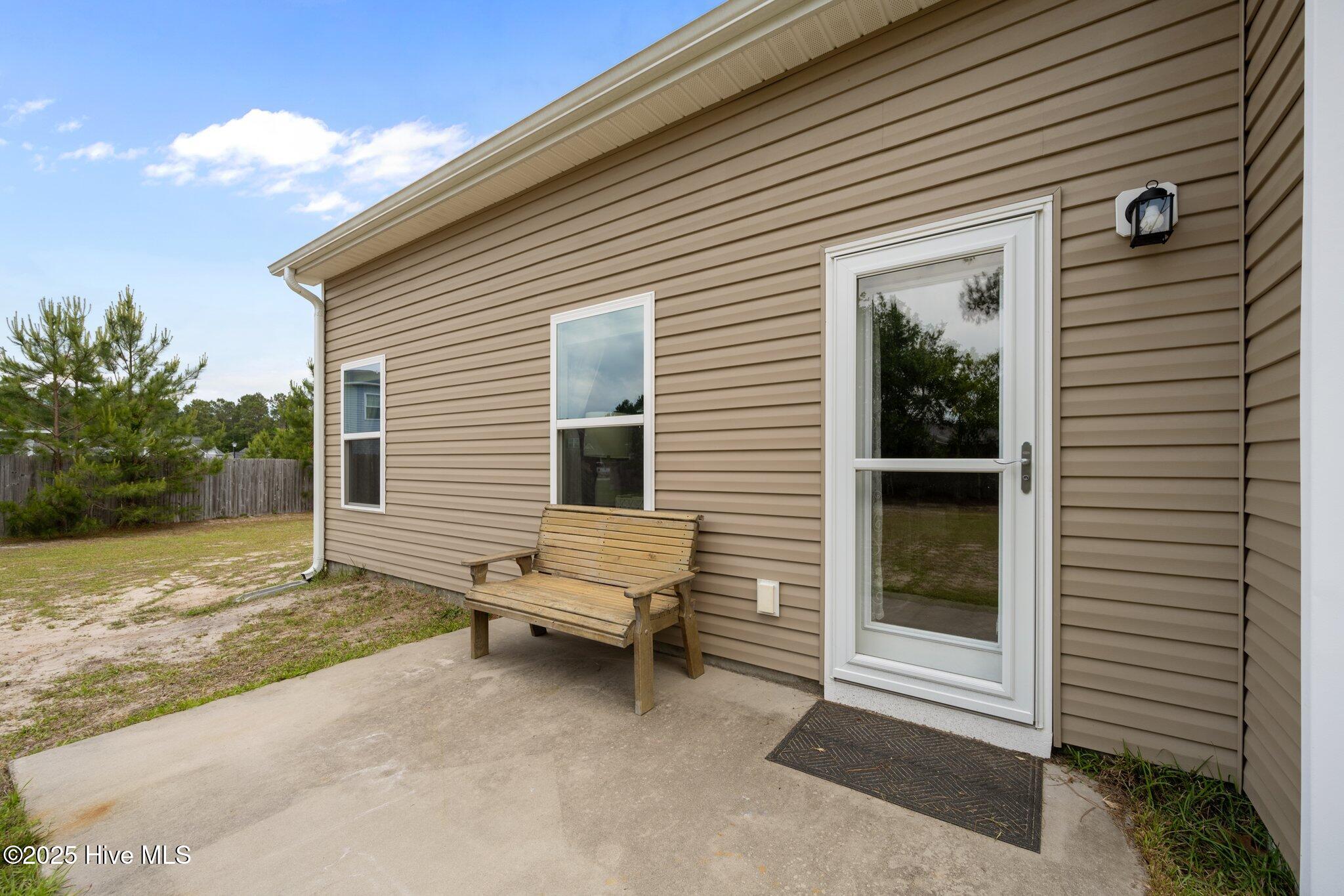 302 Neuse Drive Holly Ridge, NC 28445 - Photo 39 of 51 40-web-or-mls-08