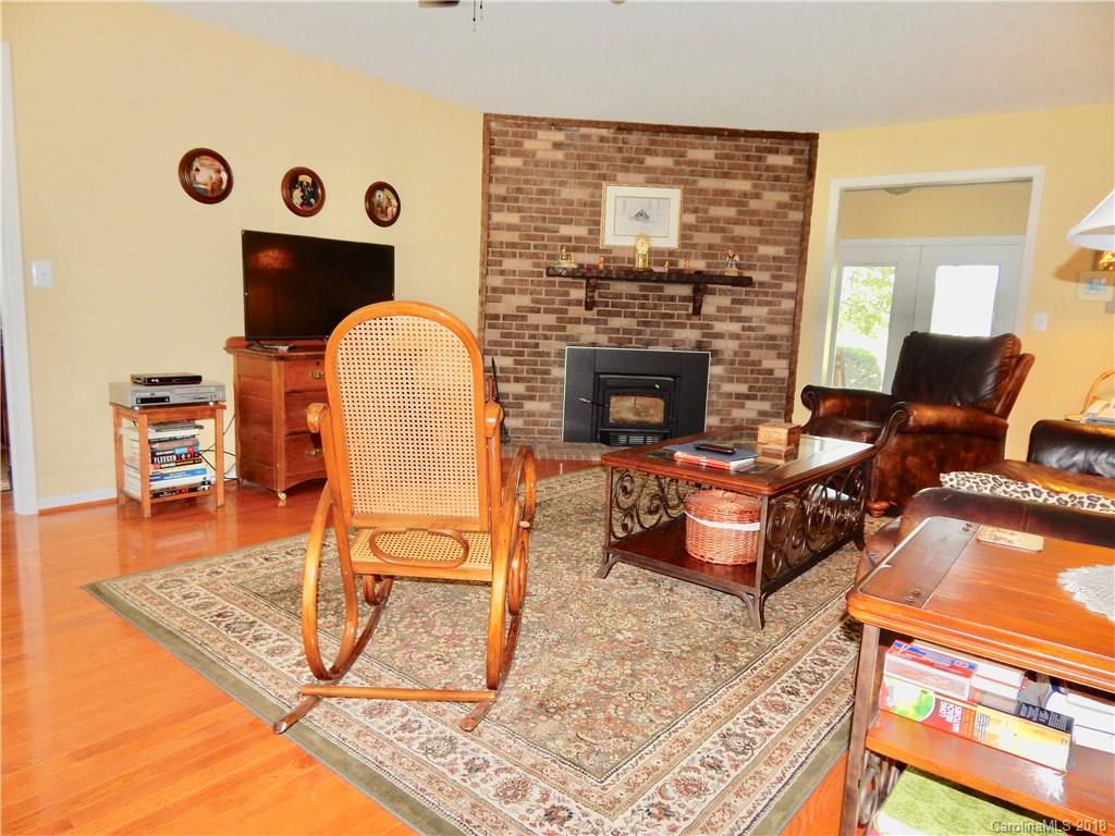 37100 Carter Road New London, NC 28127 - Photo 9 of 35 Gallery Image 9