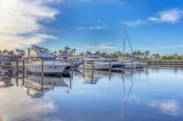 $526,500 | 5865 Shell Cove Drive, Unit 106, Cape Coral, FL 33914