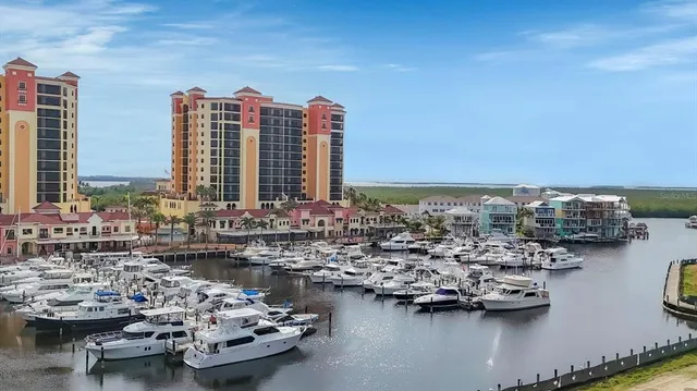 $526,500 | 5865 Shell Cove Drive, Unit 106, Cape Coral, FL 33914