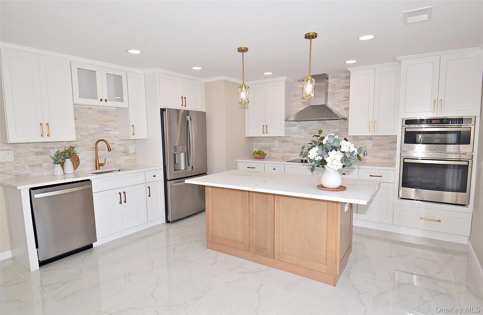 4195 Florence Road Bethpage, NY 11714 - Photo 9 of 23