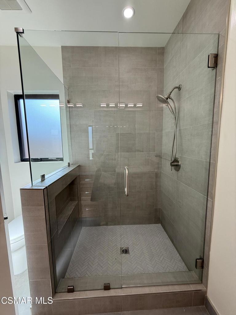 4245 Juneau Circle, Unit A Simi Valley, CA 93063 - Photo 10 of 17