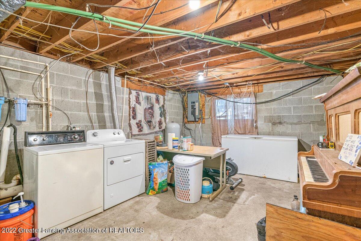 502 East Long Lake Road Orleans, MI 48865 - Photo 20 of 44 Laundry Area