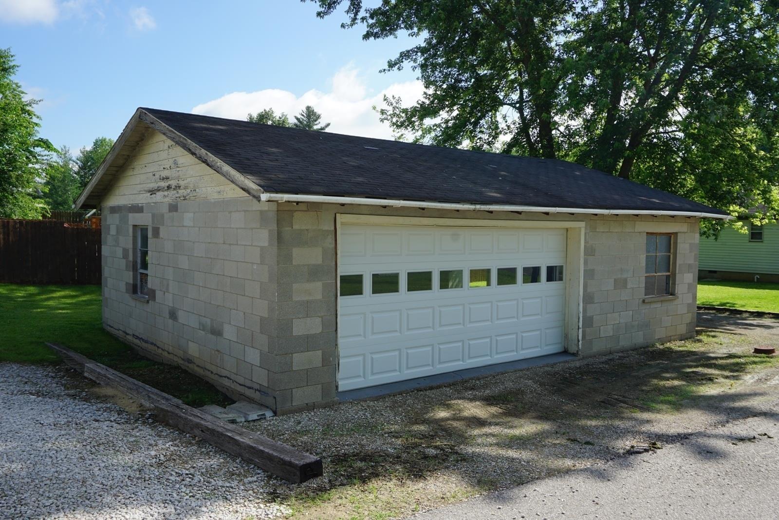 1329 Hillcrest Road Bedford, IN 47421 - Photo 13 of 30 Gallery Image 13