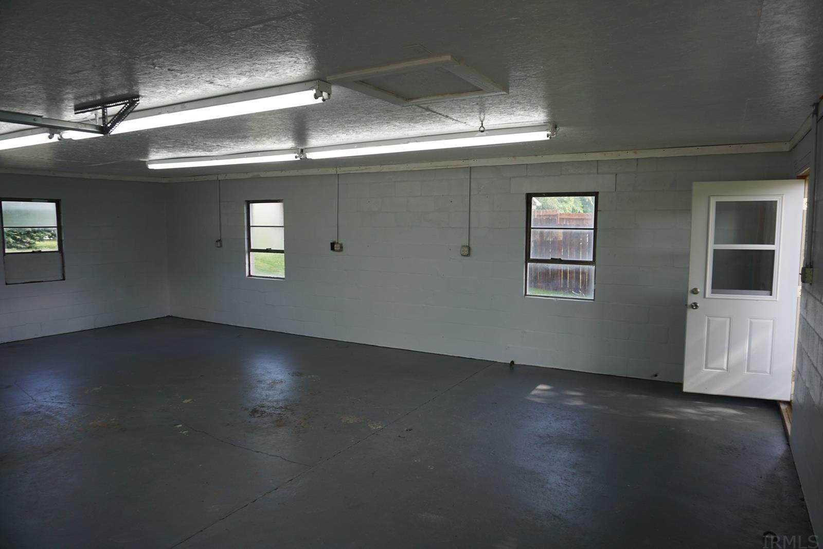 1329 Hillcrest Road Bedford, IN 47421 - Photo 16 of 30 Gallery Image 16