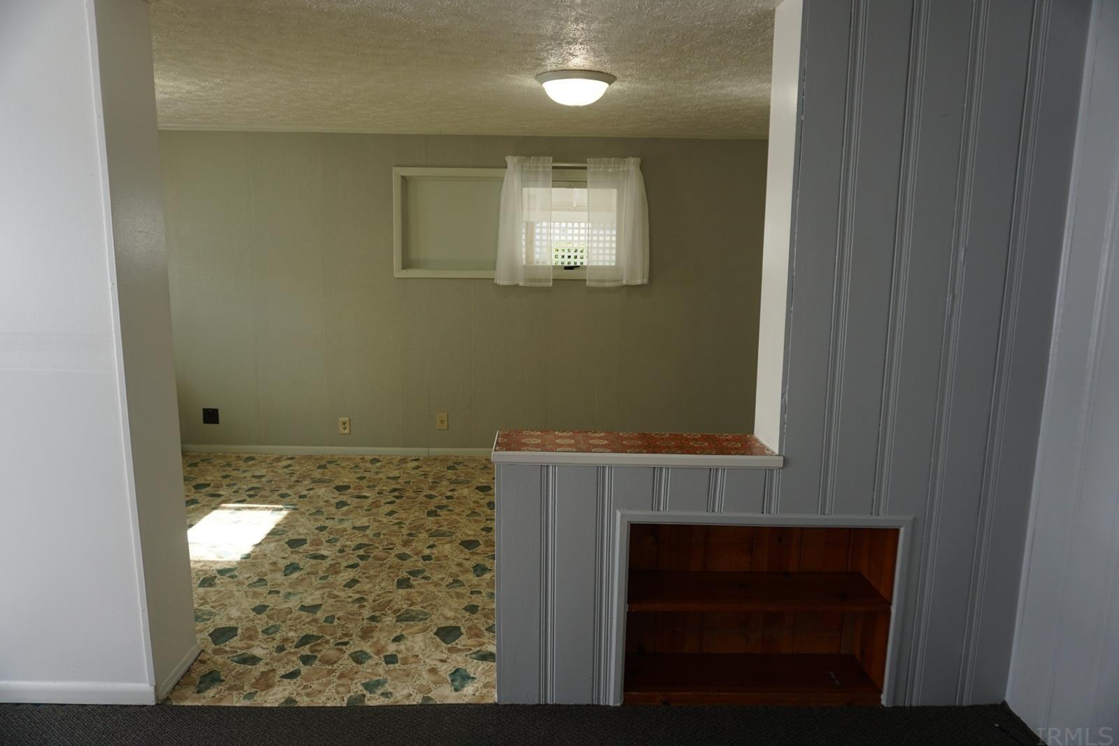 1329 Hillcrest Road Bedford, IN 47421 - Photo 20 of 30 Gallery Image 20