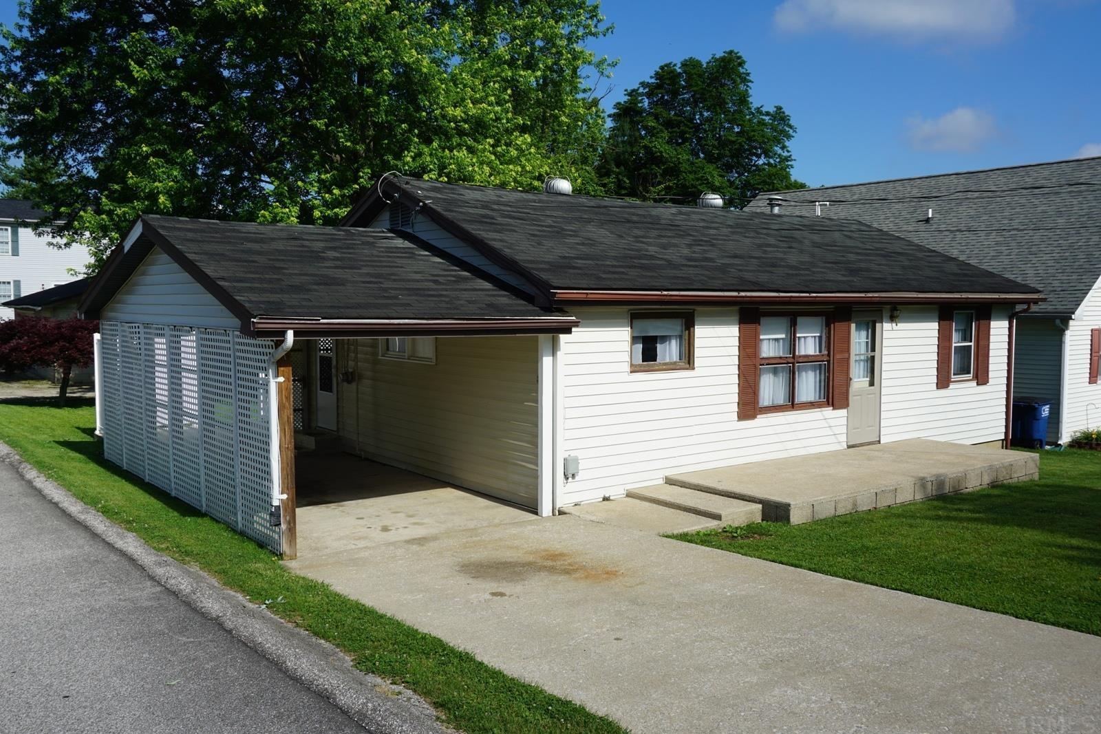 1329 Hillcrest Road Bedford, IN 47421 - Photo 2 of 30 Gallery Image 2
