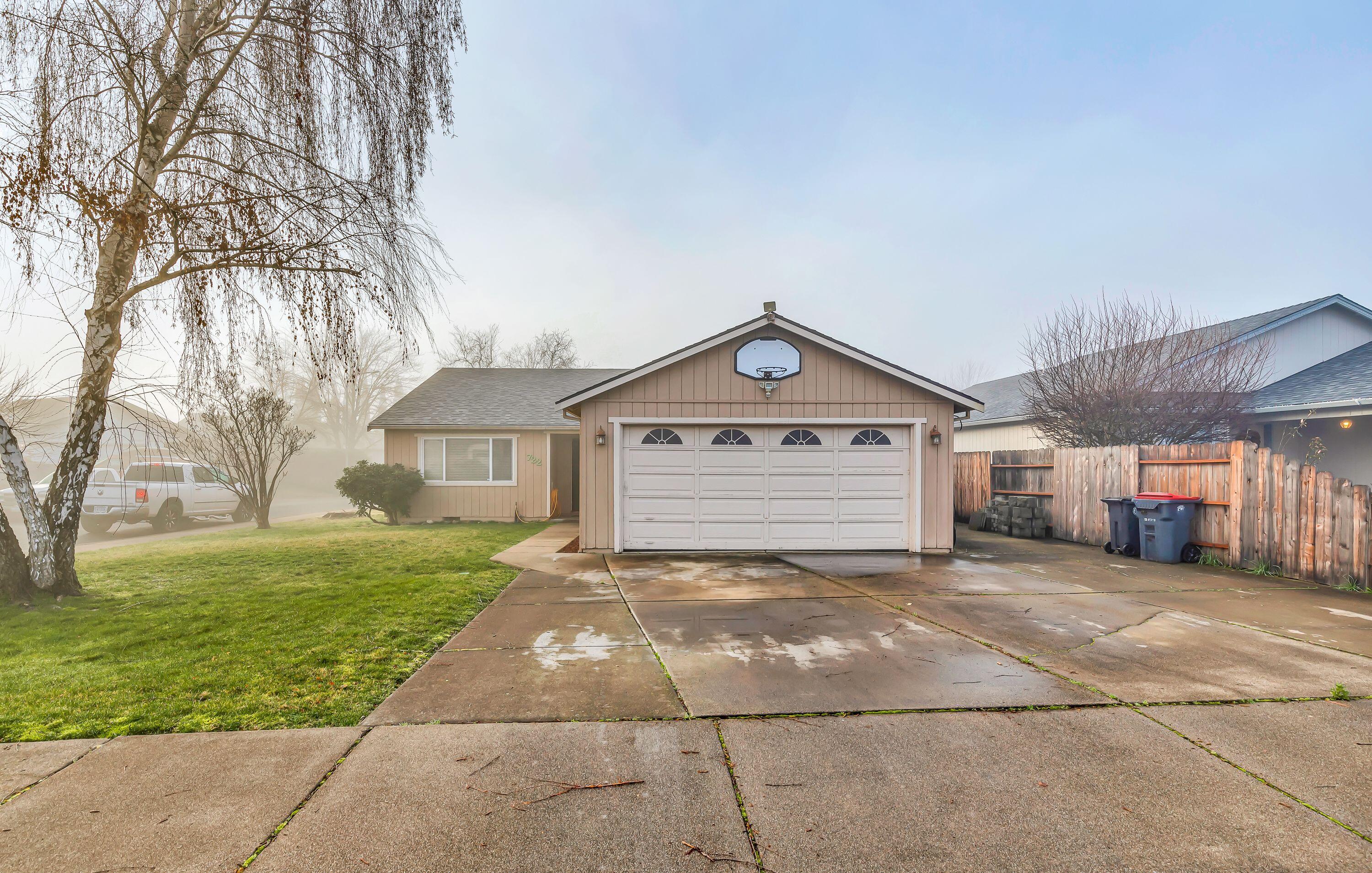 722 Midway Road Medford, OR 97501 - Photo 12 of 15 mfro