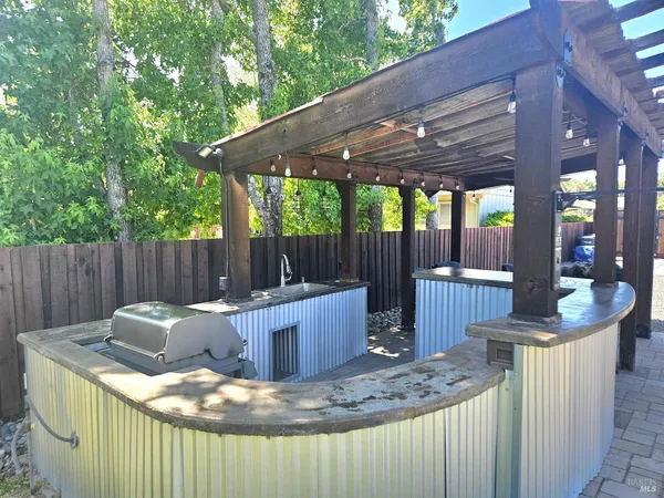 $815,000 | 354 Wikiup Drive, Santa Rosa, CA 95403
