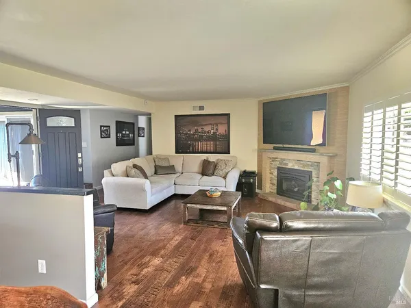 $815,000 | 354 Wikiup Drive, Santa Rosa, CA 95403