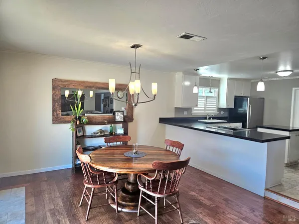 $815,000 | 354 Wikiup Drive, Santa Rosa, CA 95403